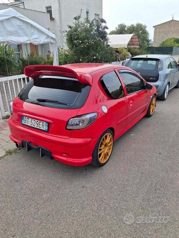 Usata Peugeot 206 60 CV (44 kW) 2006 Rosso Berlina