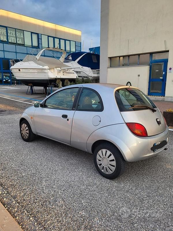 Usata Ford Ka 2005 Grigio Utilitaria