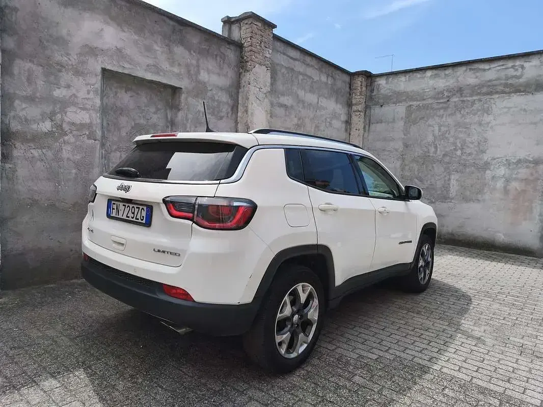 Usata Jeep Compass Limited 140 CV (102 kW) 2018 SUV