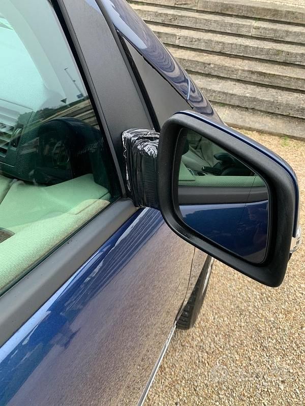 Usata Mercedes A160 Elegance 95 CV (69 kW) 2011 Blu Monovolume