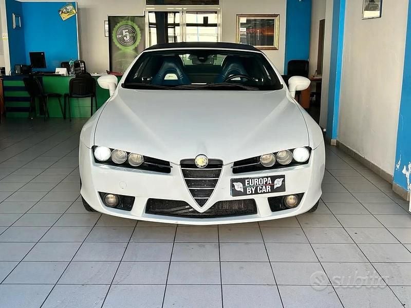 Usata Alfa Romeo Spider 200 CV (147 kW) 2008 Bianco Cabrio
