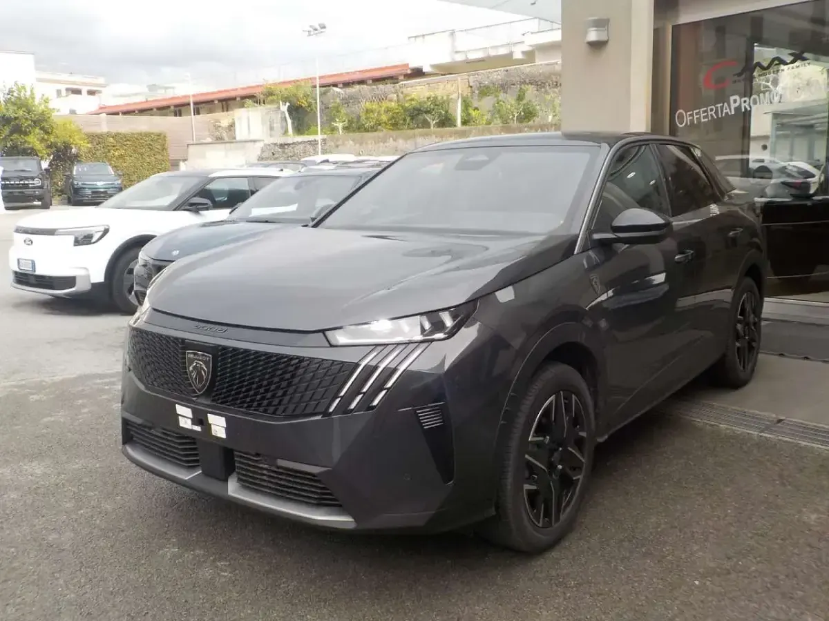 Nuova Peugeot 3008 Allure 145 CV (106 kW) 2025 Vari colori SUV