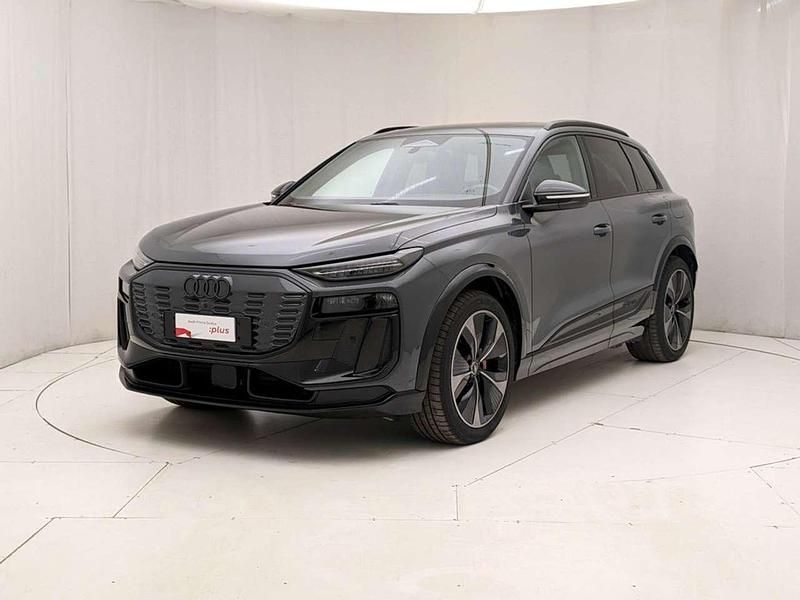 Grigio magnete Usata 2024 Audi e-tron SUV | 67.700 € (Ottimo prezzo) - Immagine 1/4