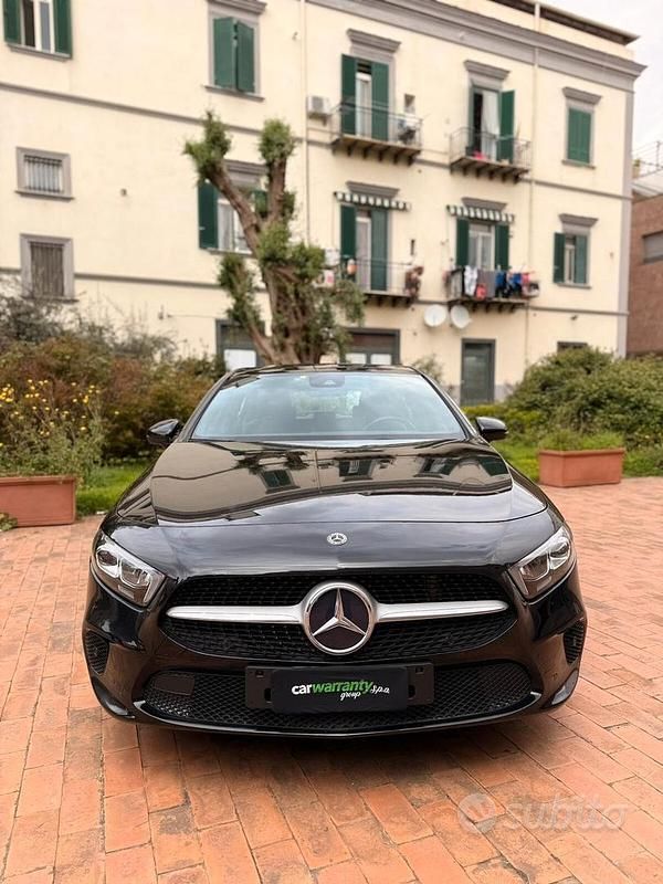 Usata Mercedes A180 Business 116 CV (85 kW) 2019 Nero Berlina
