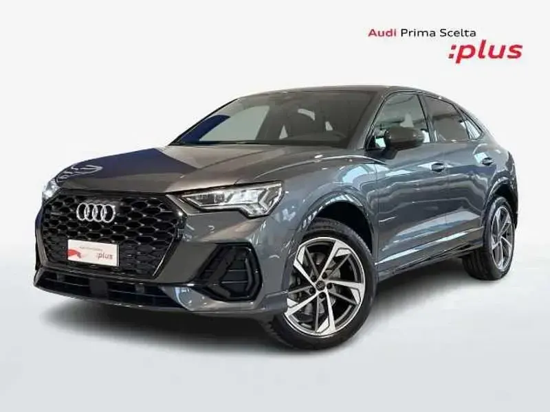 Usata Audi Q3 Sportback Ambiente 200 CV (147 kW) 2020 Grigio SUV