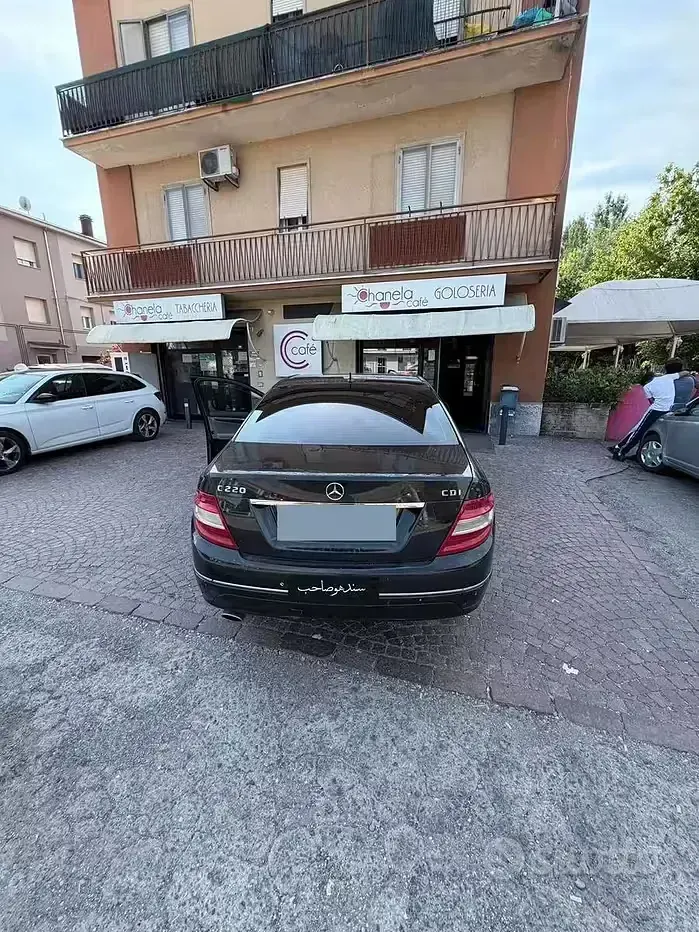 Usata Mercedes C220 170 CV (125 kW) 2007 Nero Station wagon