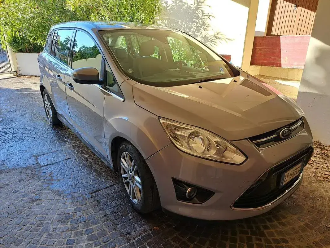 Begagnad Ford C-MAX Titanium 163 HK (119 kW) 2013 Silver Minibuss