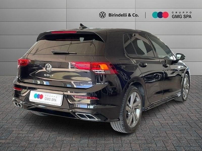 Usata VW Golf VIII R-line 150 CV (110 kW) 2023 Nero Utilitaria