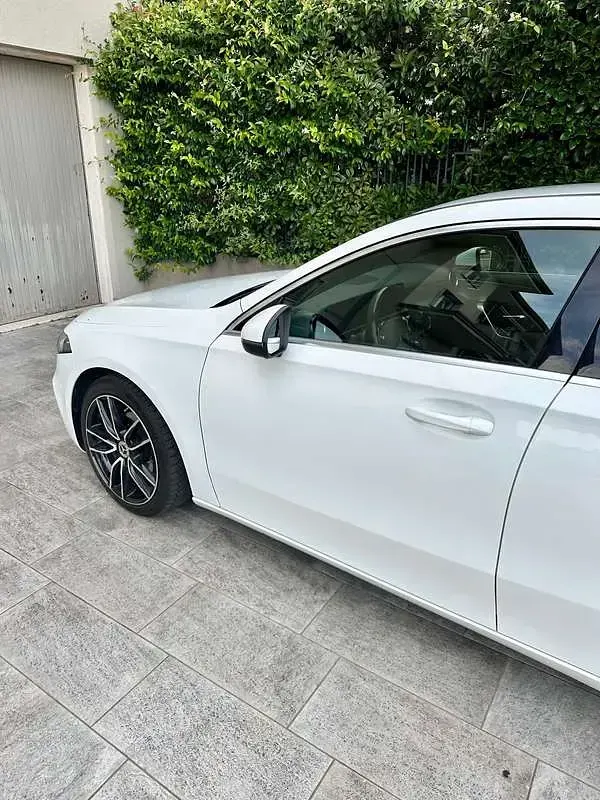 Usata Mercedes A180 116 CV (85 kW) 2019 Bianco Berlina