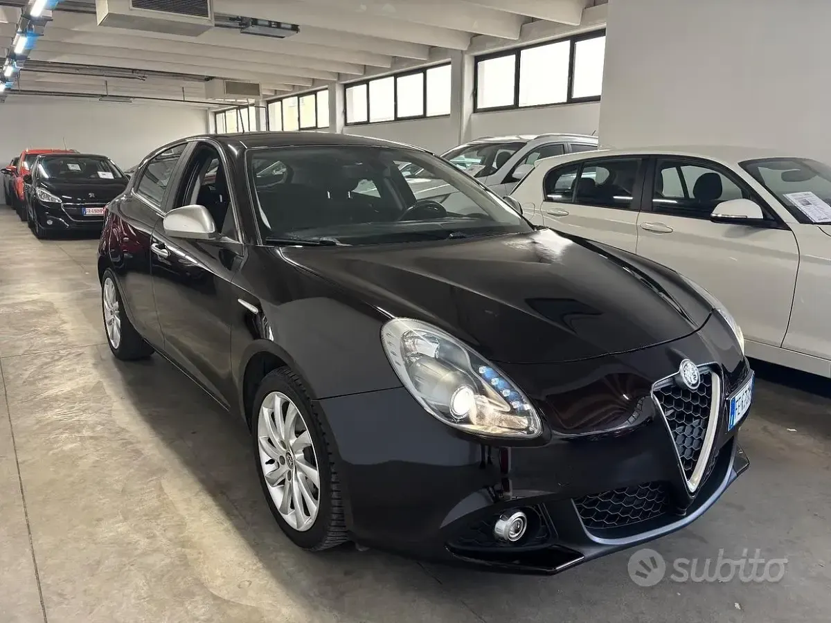 Usata Alfa Romeo Giulietta 120 CV (88 kW) 2016 Nero Utilitaria