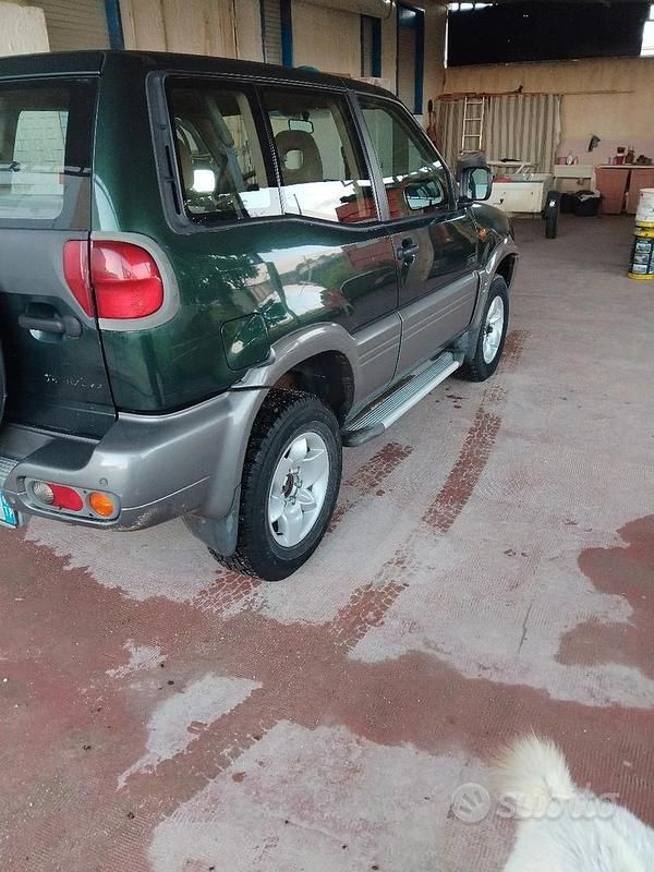 Usata Nissan Terrano 2004 Verde SUV