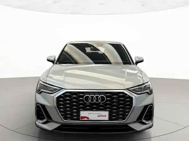 Usata Audi Q3 Sportback S-Line 245 CV (180 kW) 2022 Argento cavo metallizzato SUV