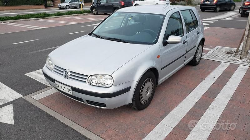 Usata VW Golf III 75 CV (55 kW) 1998 Grigio Berlina
