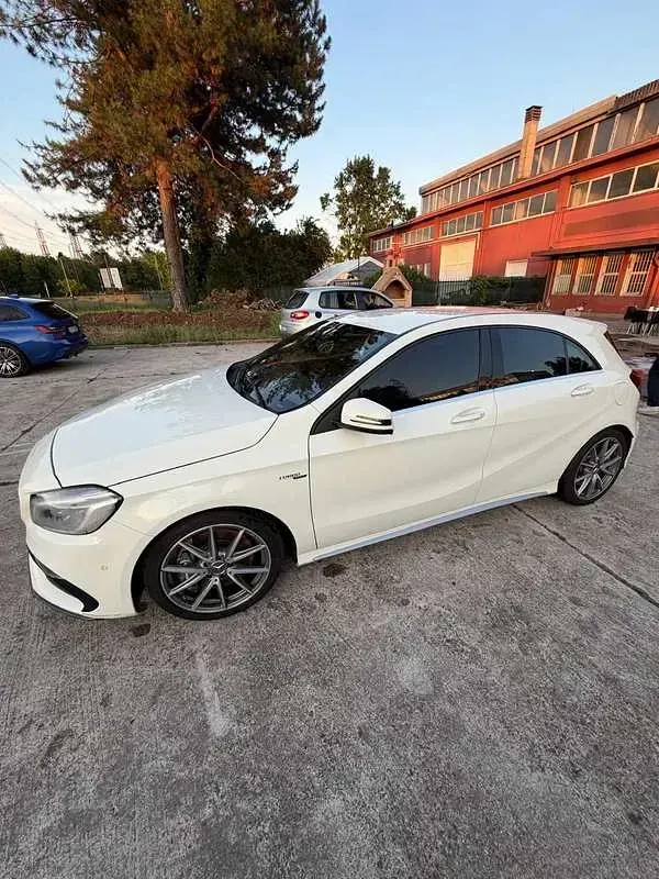 Usata Mercedes A45 AMG AMG 360 CV (264 kW) 2017 Utilitaria