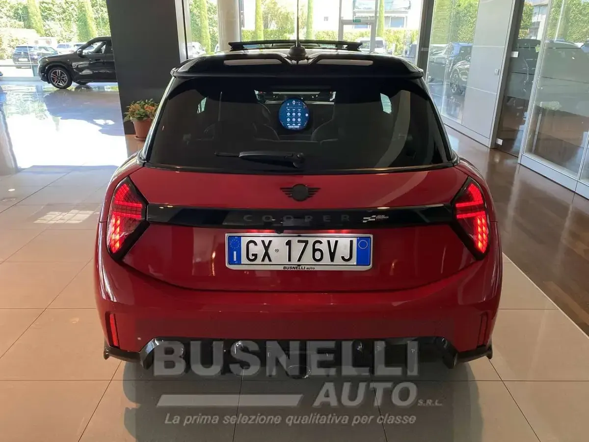 Usata Mini John Cooper Works 231 CV (169 kW) 2025 Chili red ii Utilitaria