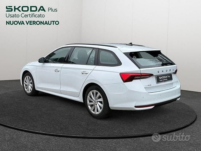 Usata Skoda Octavia Selection 150 CV (110 kW) 2024 Bianco Station wagon