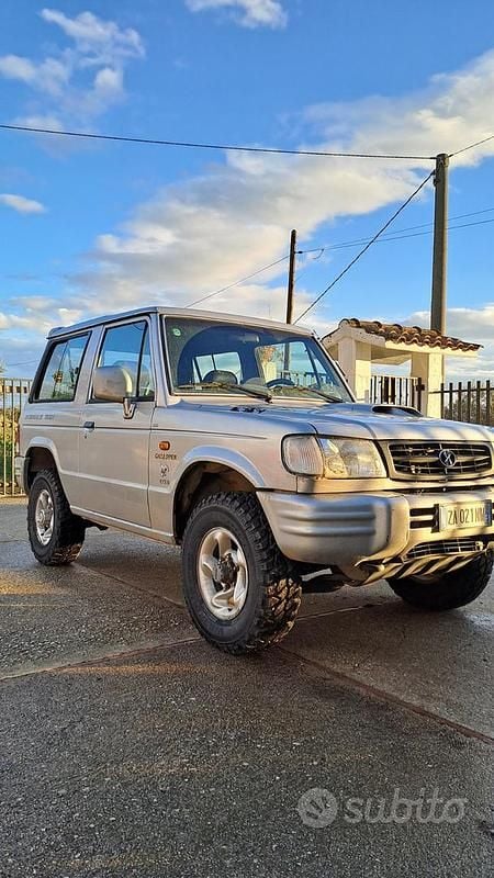 Grigio Usata 2001 Hyundai Galloper SUV | 5500 € (Buon prezzo) - Immagine 1/4