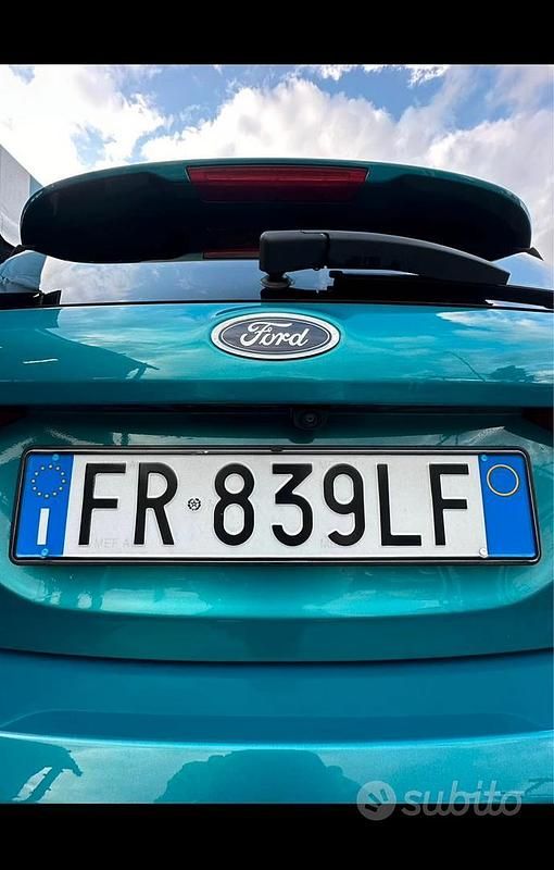 Usata Ford Fiesta 86 CV (63 kW) 2018 Blu Utilitaria