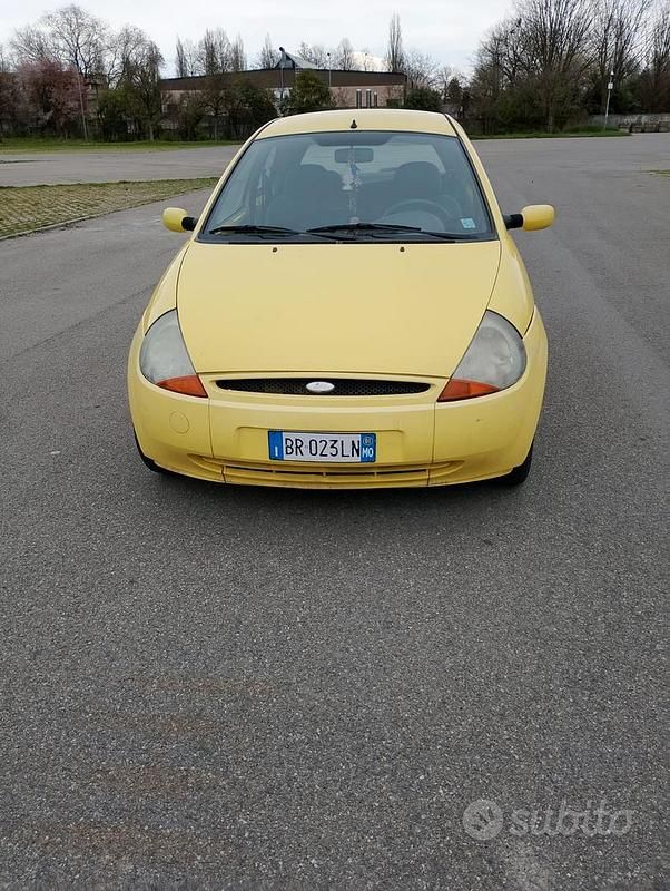 Usata Ford Ka Collection 60 CV (44 kW) 2001 Giallo Utilitaria