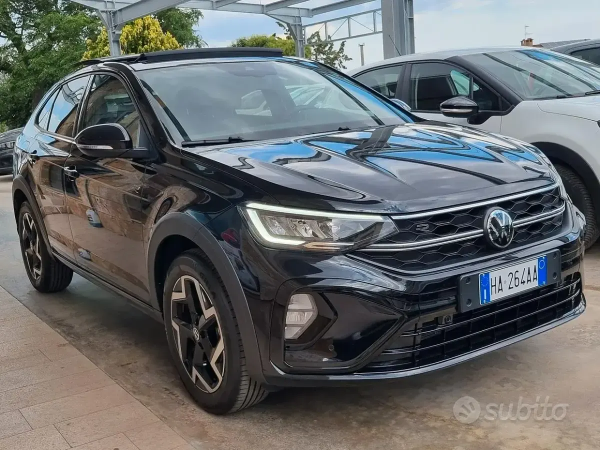Usata VW Taigo R-line 115 CV (84 kW) 2025 Nero SUV