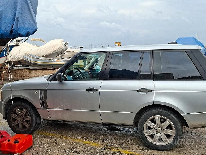 Usata Land Rover Range Rover Vogue 272 CV (200 kW) 2007 Grigio SUV