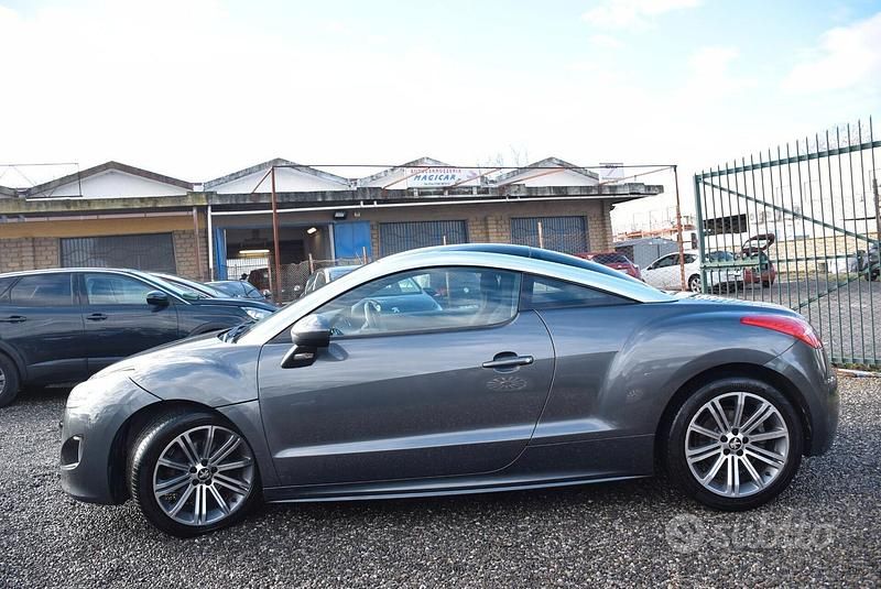 Begagnad Peugeot RCZ 163 HK (119 kW) 2011 Grå Sportkupé