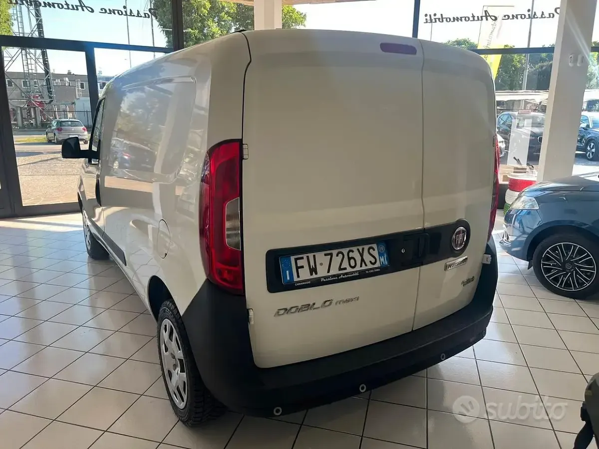 Occasion Fiat Doblò Lounge 120 ch (88 kW) 2019 Blanc Monospace