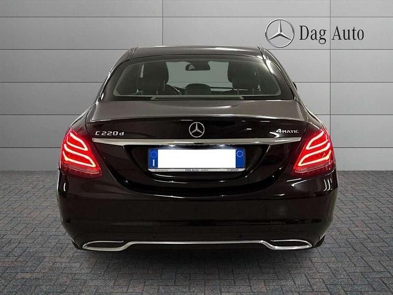 Usata Mercedes C220 170 CV (125 kW) 2018 Nero Berlina