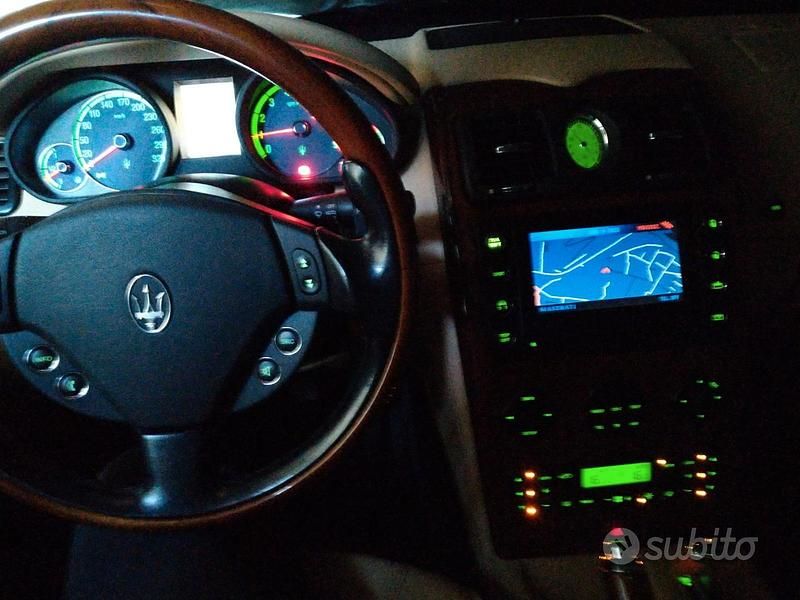 Usata Maserati Quattroporte 2006 Grigio Berlina