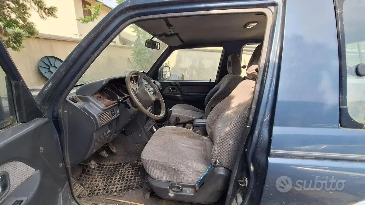 Usata Mitsubishi Pajero 1995 Bluazzurro SUV