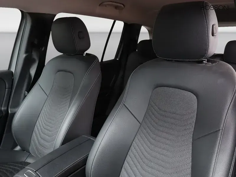Usata Mercedes GLB200 Advanced Plus 150 CV (110 kW) 2024 Grigio SUV