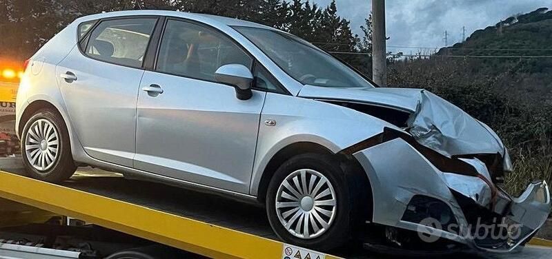 Grigio Usata 2009 Seat Ibiza Due volumi | 3500 € (Ottimo prezzo) - Immagine 1/1