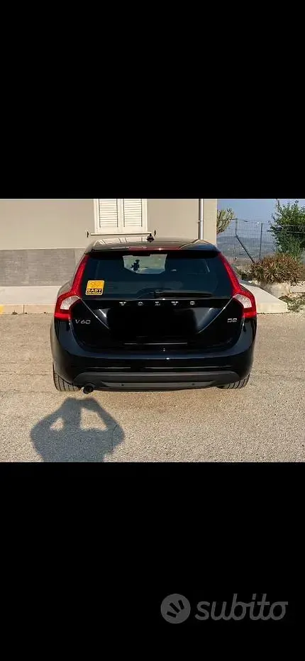 Usata Volvo V60 115 CV (84 kW) 2013 Nero Station wagon