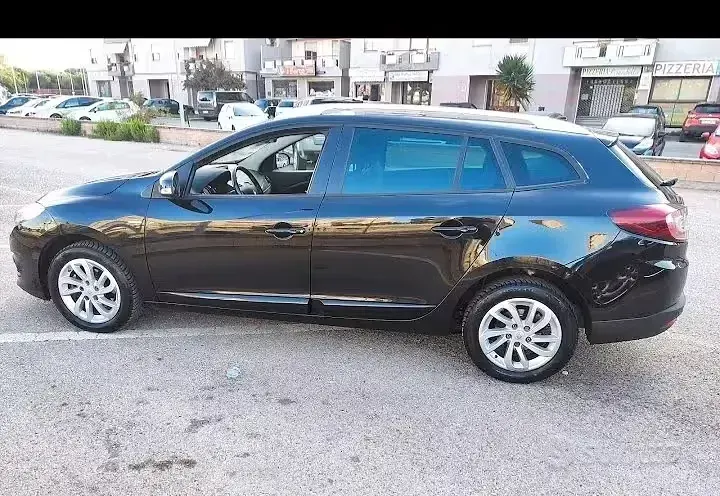 Usata Renault Mégane GrandTour 110 CV (80 kW) 2015 Nero Station wagon