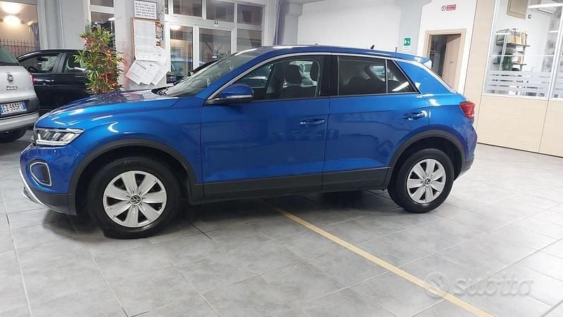 Blu Usata 2022 VW T-Roc Life SUV | 16.900 € (Ottimo prezzo) - Immagine 1/4