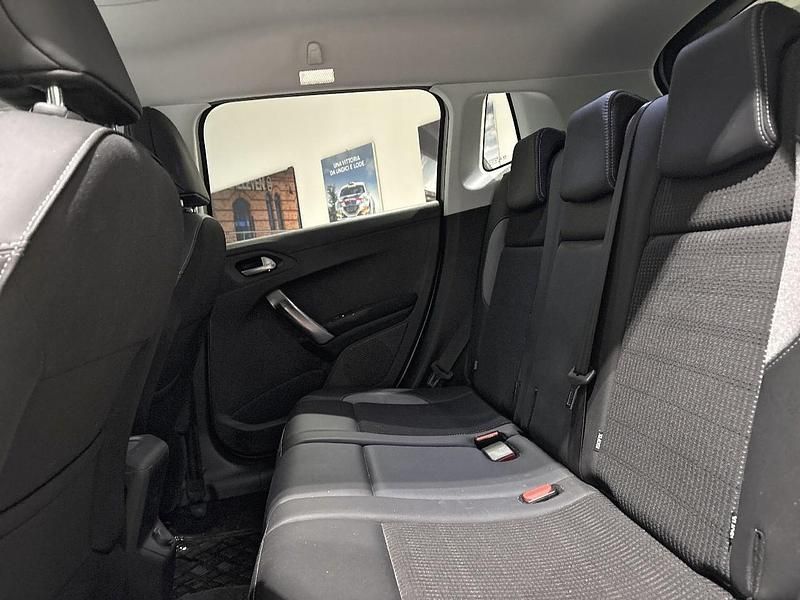 Usata Peugeot 2008 Allure 120 CV (88 kW) 2018 Bianco SUV