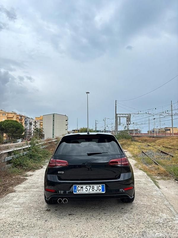 Usata VW Golf VII GTD 184 CV (135 kW) 2018 Nero Utilitaria