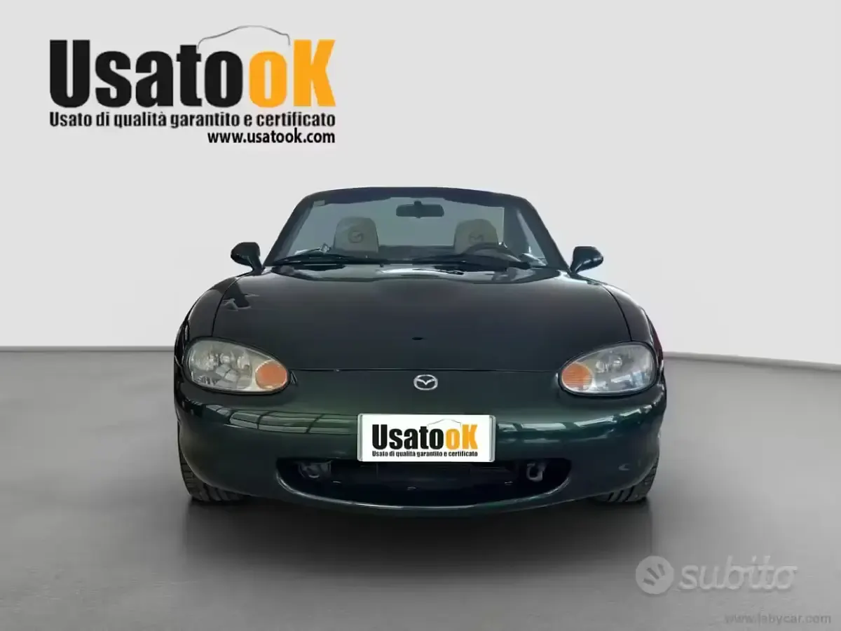 Usata Mazda MX5 110 CV (80 kW) 1998 Verde Cabrio