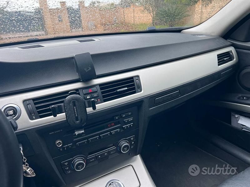 Usata BMW 320 177 CV (130 kW) 2007 Nero Berlina