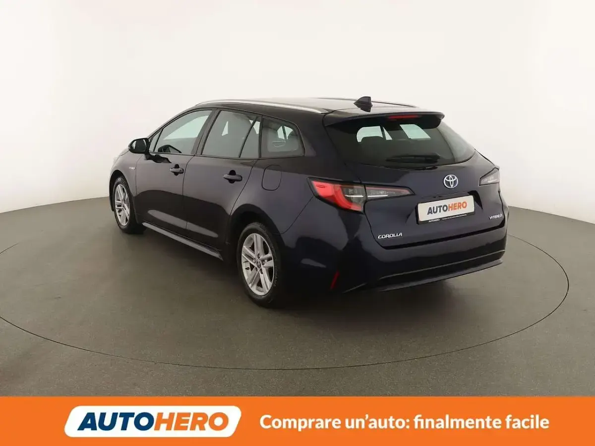 Usata Toyota Corolla Active 98 CV (72 kW) 2021 Blu Station wagon