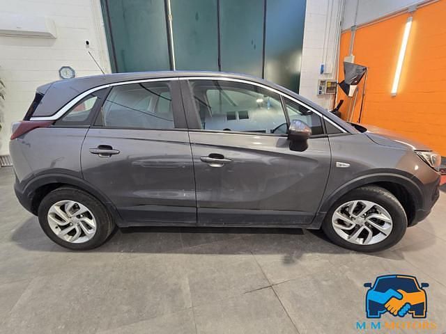 Usata Opel Crossland X Innovation 102 CV (75 kW) 2019 Grigio SUV