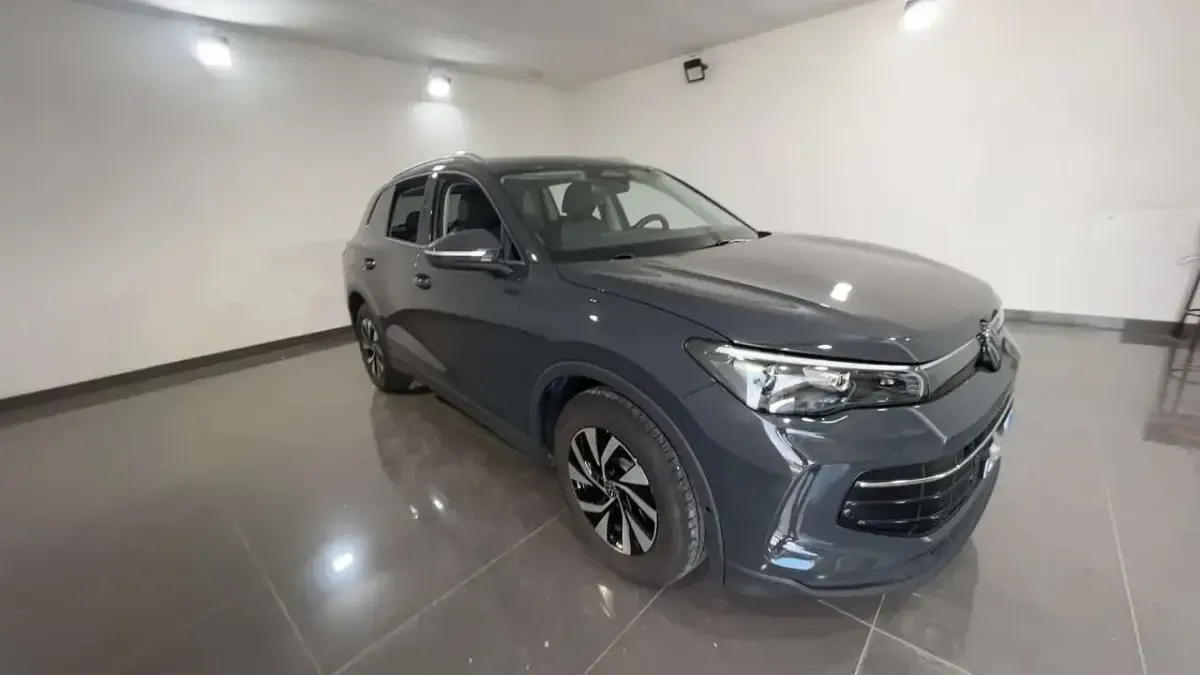 Usata VW Tiguan Edition 131 CV (96 kW) 2025 Grigio SUV