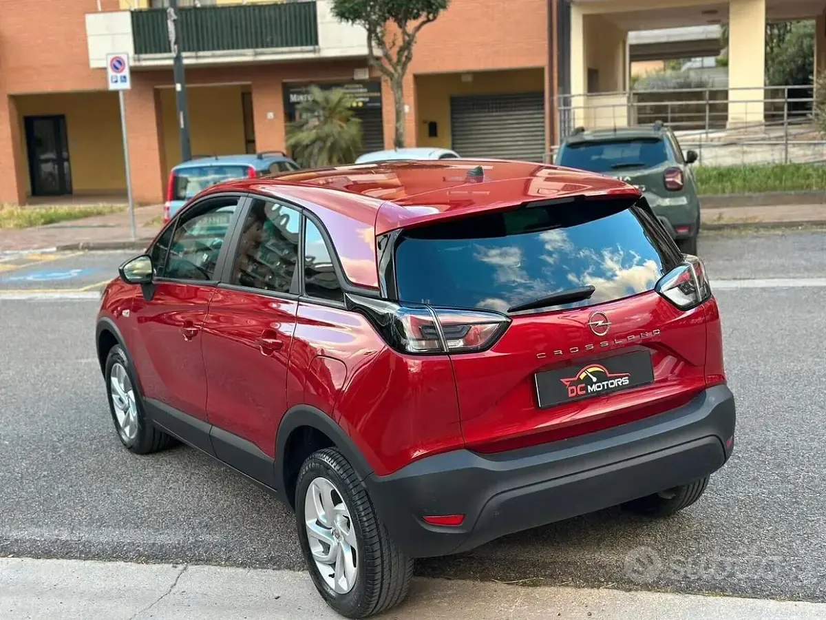 Usata Opel Crossland Edition 110 CV (80 kW) 2023 Rosso SUV