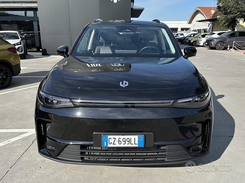 Nuova Leapmotor C10 215 CV (158 kW) 2025 Nero SUV