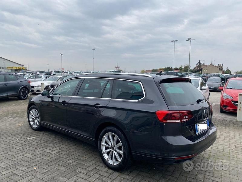 Usata VW Passat Business 150 CV (110 kW) 2020 Grigio(met.) Station wagon
