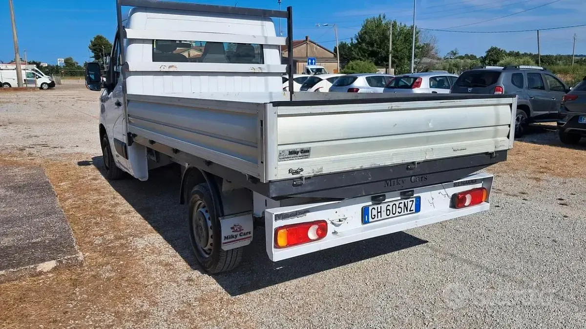 Usata Renault Master 145 CV (106 kW) 2022 Bianco Monovolume