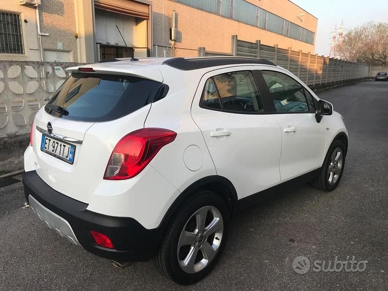 Usata Opel Mokka 116 CV (85 kW) 2014 Bianco SUV
