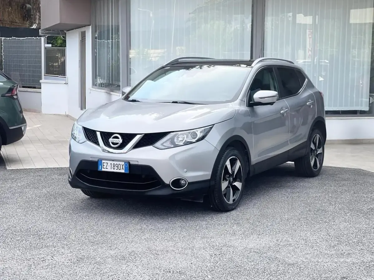 Usata Nissan Qashqai 110 CV (80 kW) 2015 Grigio SUV