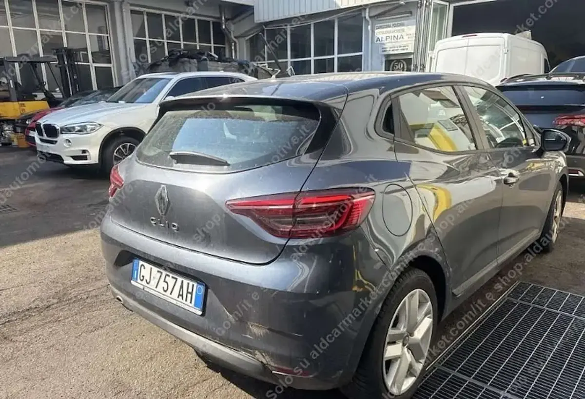 Usata Renault Clio V Business 91 CV (66 kW) 2022 Grigio Berlina
