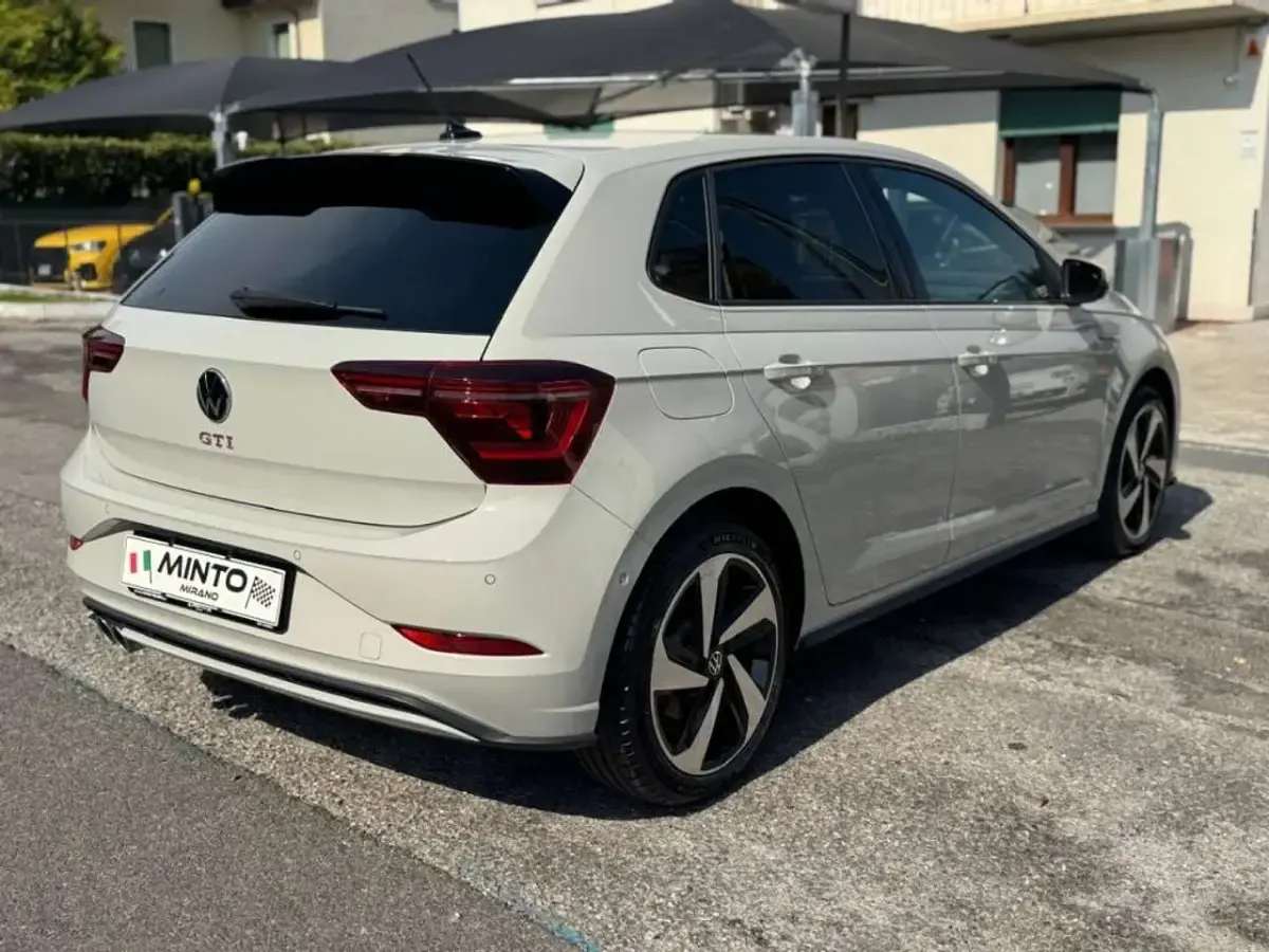 Usata VW Polo GTI 207 CV (152 kW) 2025 Grigio Utilitaria